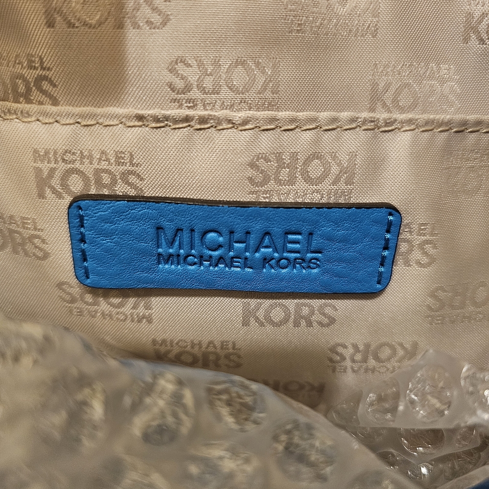 Michael Kors Blue Shoulder Bag with Silver Accents - Picture 10 of 13
